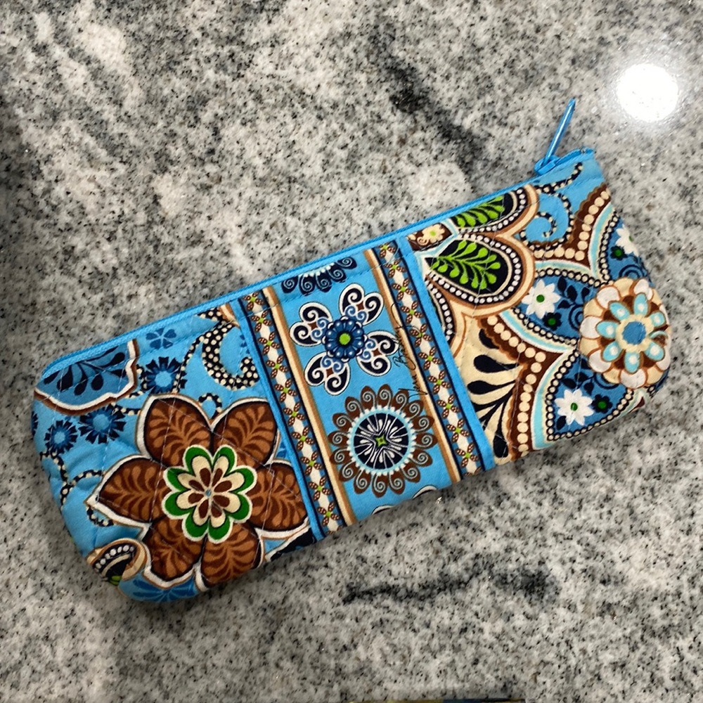 Vera Bradley blue zipper pouch 💙🤎